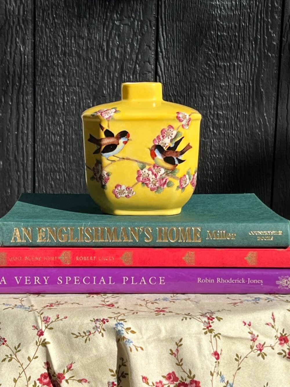 Natasha Farina Paris Tozai Chinoiserie vase, cherry blossom print hand-painted